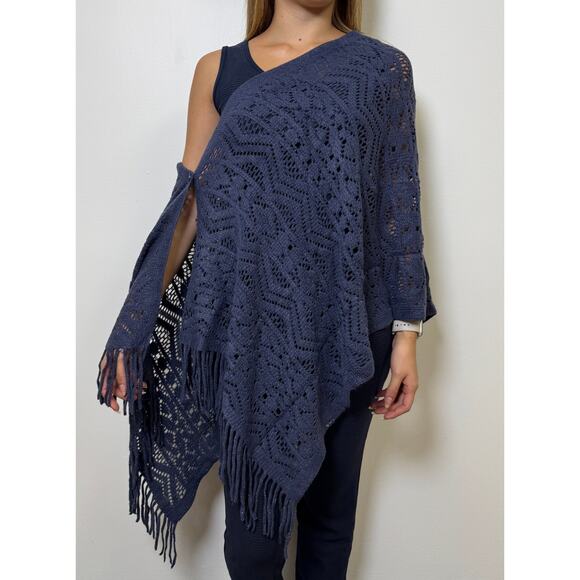 Navy blue open-knit poncho - Picture 2 of 3